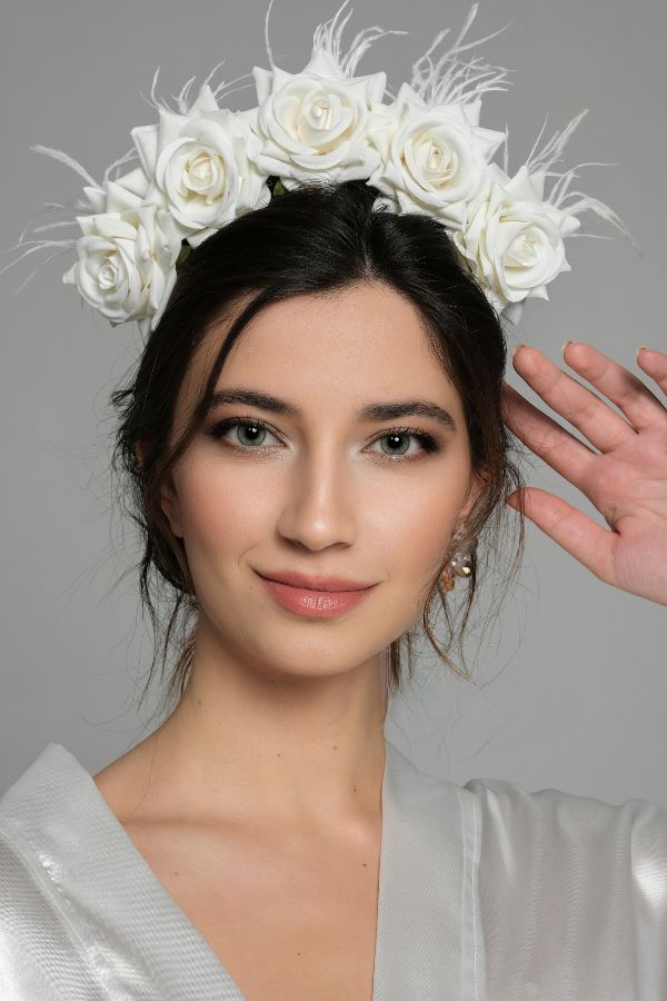 Beyaz Güllü Bride Taç